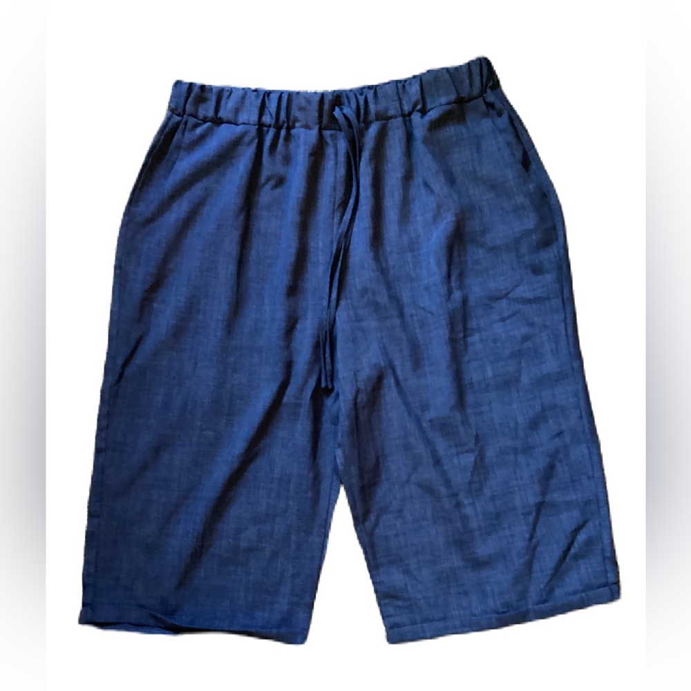 Clam digger pants. XL